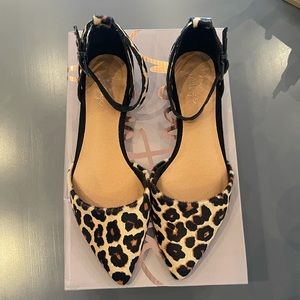 BRAND NEW IN BOX - Crown Vintage Leopard Evalinda Flat